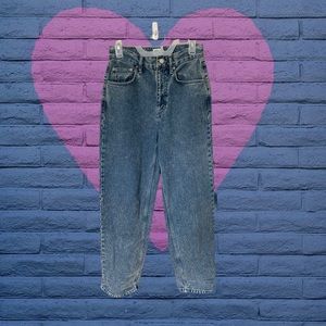 BDG - mom/boyfriend jeans